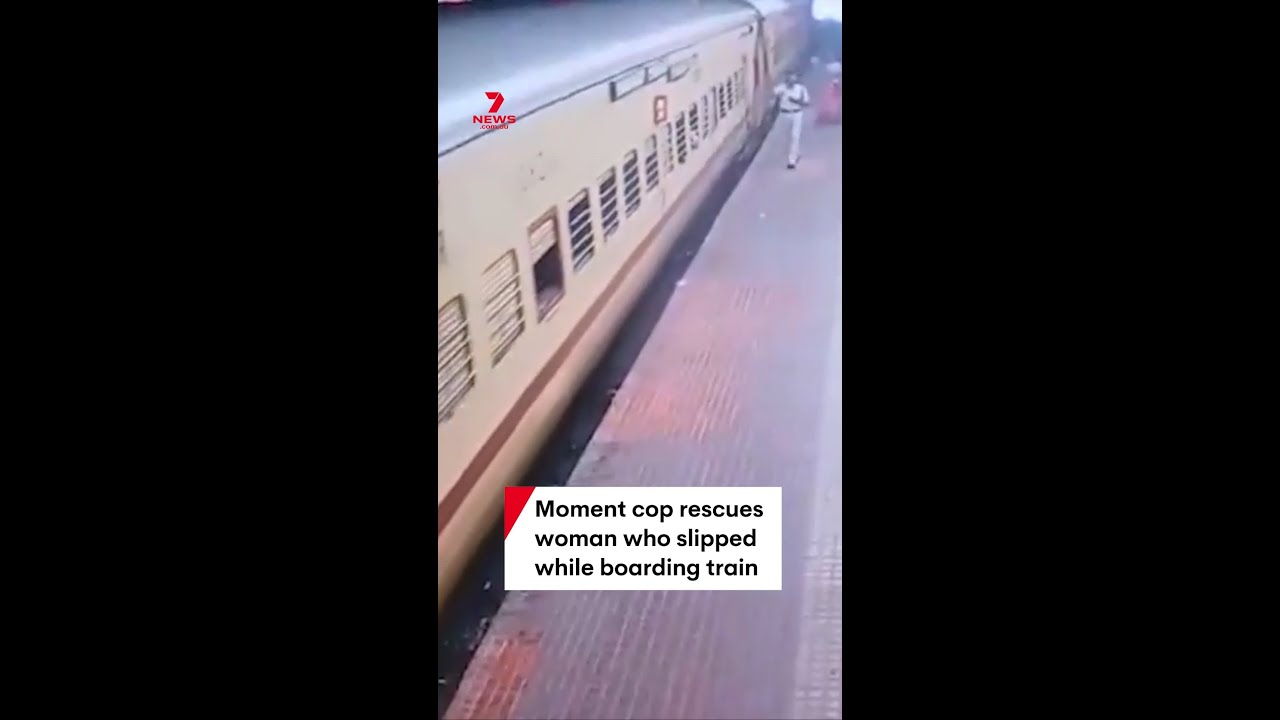 Moment cop rescues woman who slipped while boarding train – The ...
